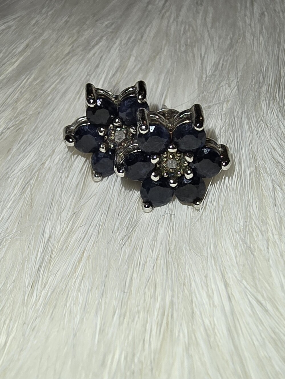JTV Classic Blue Sapphire Flower Stud Earrings - Silver - Picture 2 of 4